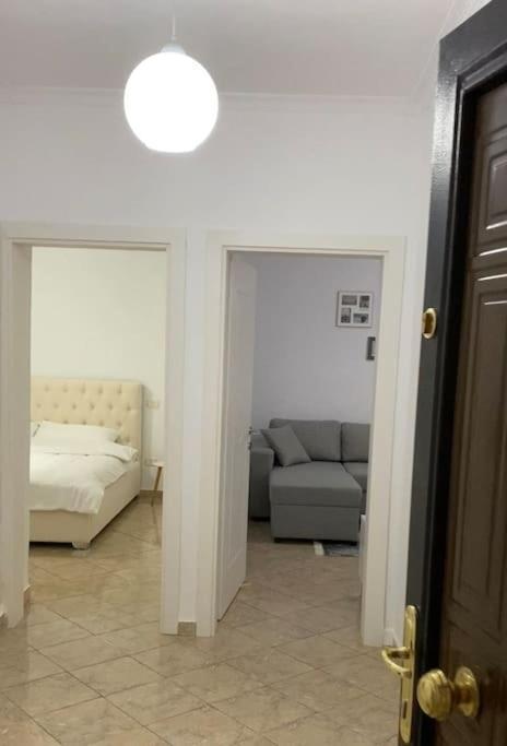 Es Apartment ติรานา ภายนอก รูปภาพ